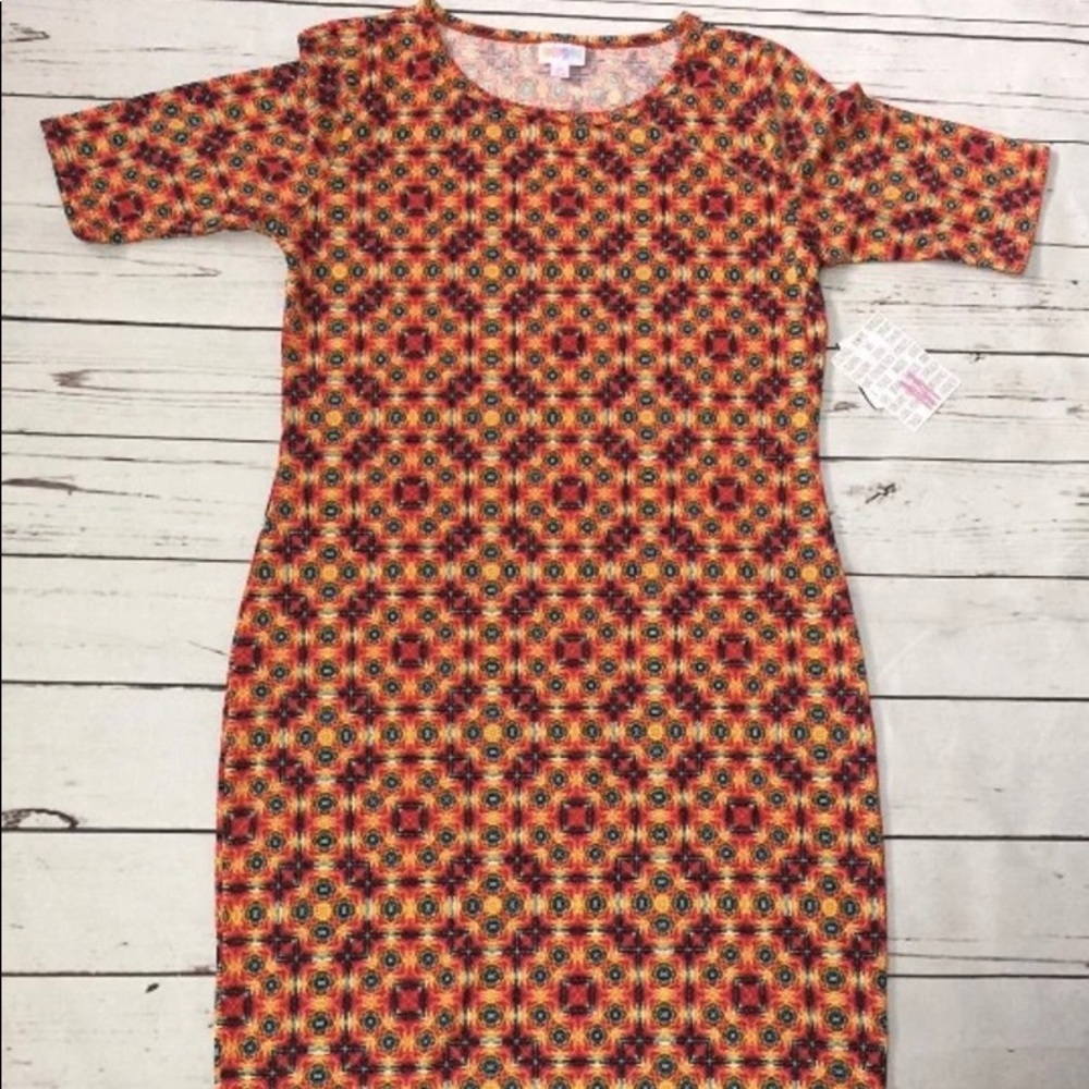 LuLaRoe Medium Julia NWT